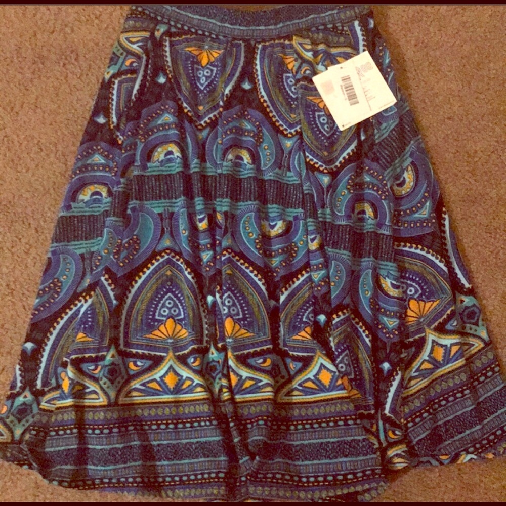 Lularoe Madison (Size S but fits like XS)